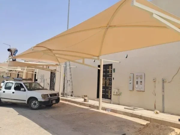 مظلات سيارات