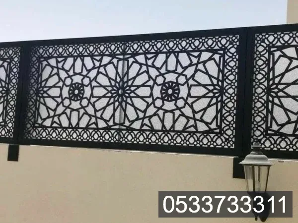 خصوصية الفيلا في جدة: الساتر بين الجمال والمتانة — سواتر ليزر في جدة