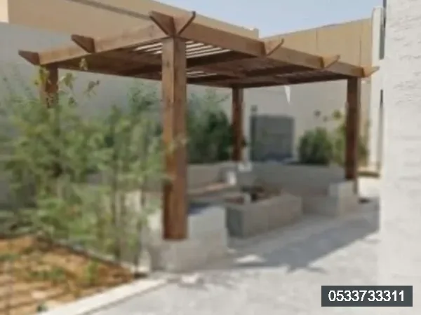 مظلات — مظلات خشبية في جدة